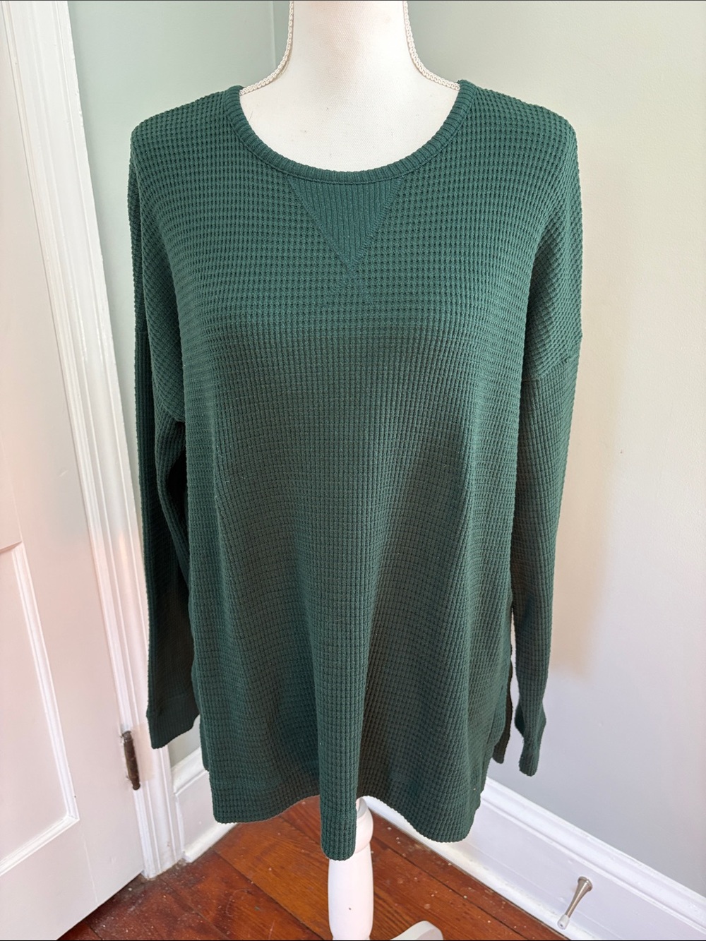American Eagle‎ Outfitters Deep Green Waffle Knit Crew Sweater Shirt Large
